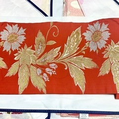 着物用帯、名古屋帯、朱色地に金糸銀糸の花柄の画像