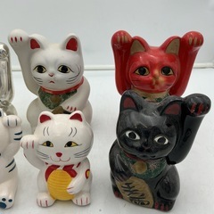 まねきねこ貯金箱などセットの画像