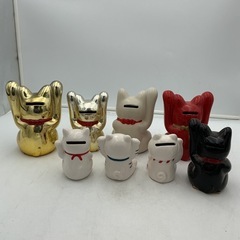 まねきねこ貯金箱などセットの画像