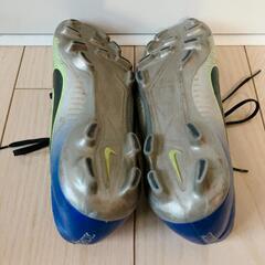 Nike Mercurial サッカーシューズ シルバー/ブルー/グリーンの画像