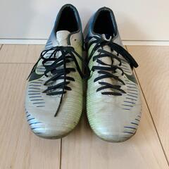 Nike Mercurial サッカーシューズ シルバー/ブルー/グリーンの画像