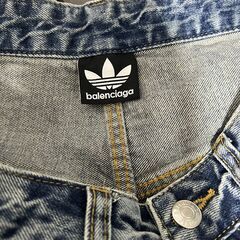  BALENCIAGA × ADIDAS バギーデニムジーンズ Sサイズの画像