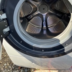 ドラム式全自動洗濯機の画像