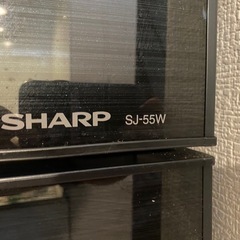 冷蔵庫(黒色)シャープ製の画像