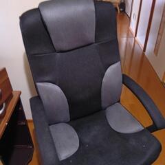テーブル椅子セットの画像