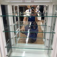 ★リユースのサカイ幸手店★SJ10213★ジモティ割あり★  ガラスケース 白 W50×D26×H81 クリーニング済み の画像