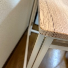 折りたたみテーブルの画像