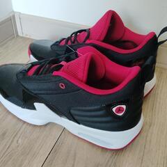 ☆新品☆レア☆[ナイキ] ジョーダン マックス オーラ 6 JORDAN MAX AURA 6 ブラック/ホワイト/ジムレッド FQ8298-006の画像