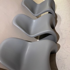 グレー　チェア(椅子)の画像
