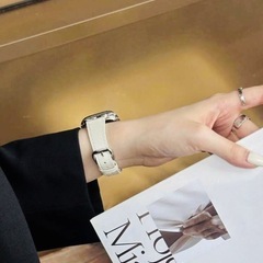 【ラスト1点】Apple Watch バンドのみ 可愛いリボンストーン ホワイトの画像