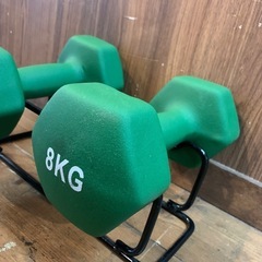 ダンベル　8kg×2 セット　CUQNORL 緑の画像