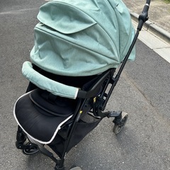 ランフィリノンRA8LA型ベビーカーの画像