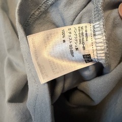 ユニクロクールネックシャツ未使用の画像