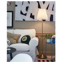 IKEA スタンドライト　※8/28までの画像