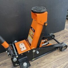 【引き取り限定】【中古品】アストロプロダクツ 型式不明 ガレージジャッキ 2.5tonの画像
