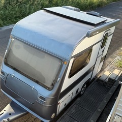 小型キャンピングトレーラーの画像