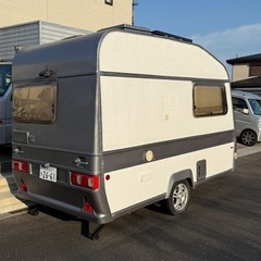 小型キャンピングトレーラーの画像
