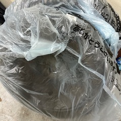 ハイエースのタイヤとホイール4本の画像