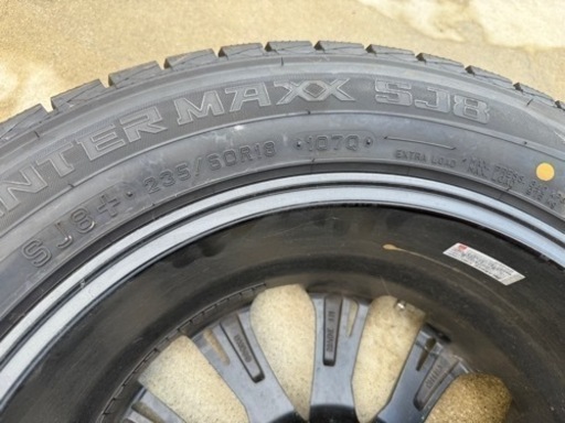 スタッドレスタイヤ4本セット、ホイール 付235/60R18 107Q