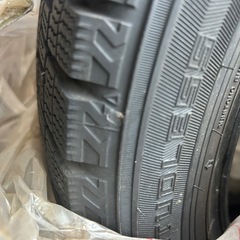 中古スタッドレスタイヤの画像