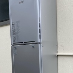 給湯器交換致します。