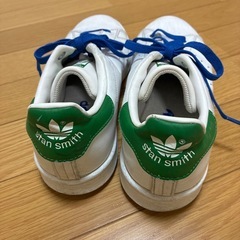 adidasスタンスミス、スニーカーの画像