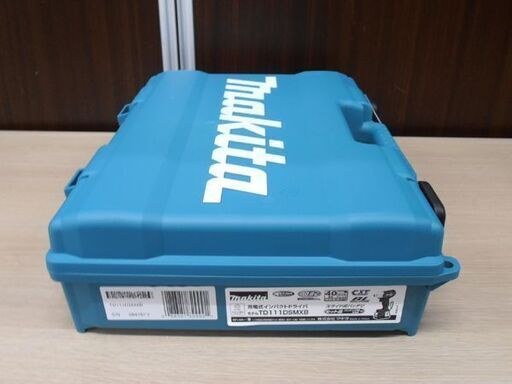新品 マキタ 充電式インパクトドライバ TD111DSMXB 黒 10.8V(スライド) 4.0Ah 135N・m バッテリ×2個 充電器付き makita 苫小牧西店