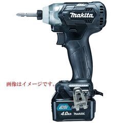 新品 マキタ 充電式インパクトドライバ TD111DSMXB 黒 10.8V(スライド) 4.0Ah 135N・m バッテリ×2個 充電器付き makita 苫小牧西店の画像
