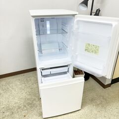 【3ヵ月保証付き】SHARP 2ドア冷蔵庫 137L 2019年製 配送・設置込み！メルカリよりお得 KR0087の画像