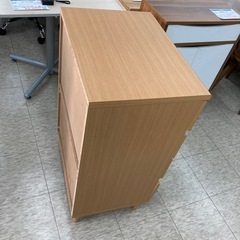 【ジモティー割引で最大15％OFF⭐️】 木目 チェスト4段の画像