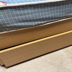 セミダブルベッド　マットレス付きの画像