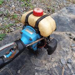 【機械工具】要整備　新ダイワ　刈払機　33.6cc　大排気量　かろーねの画像