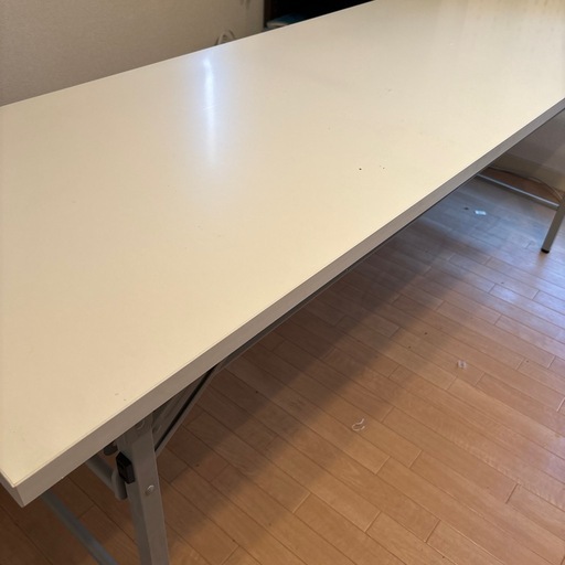 長くて便利！折りたたみ可能！2名分のデスクワークもできる長机