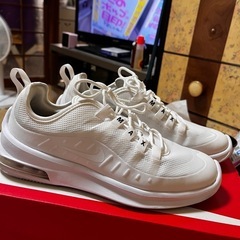 NIKE(ナイキ) WMNS AIR MAX AXIS (ウィメンズエアマックスアクシス)／ナイキ（アスビー）（NIKE(ASBee)）の画像