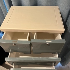 プラスチック製収納ケースの画像