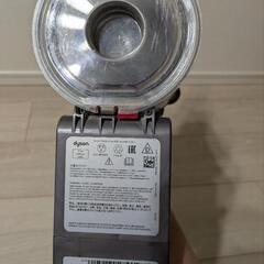 【動作確認済み】Dyson SV10 コードレスクリーナー【傷汚れあり】ダイソン　掃除機の画像