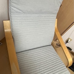 イケア　ポエングアームチェアの画像
