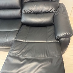 電動リクライニングソファー黒レザーの画像