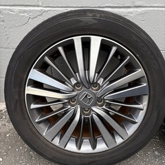 215/55R17 タイヤ4本セットの画像