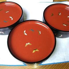 　漆器三段重ね容器の画像
