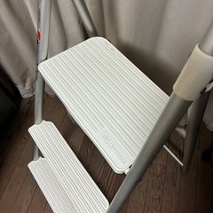 アイリスオーヤマ 3段 脚立の画像