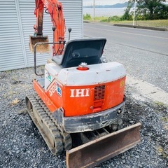 IHI ミニユンボ IS7GX-2 バックホー軽油  ディーゼル  ユンボ ゴムキャタ 油圧ショベル 小型 排土板 建設機械 ユンボ ホイルローダーの画像