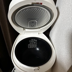 炊飯器⭐️アイリスオーヤマの画像