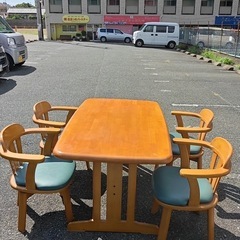 北九州市内配送無料 4人掛けダイニングテーブルの画像