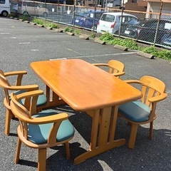 北九州市内配送無料 4人掛けダイニングテーブルの画像