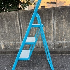 踏み台 
3段脚立 折りたたみステップ 滑り止めの画像