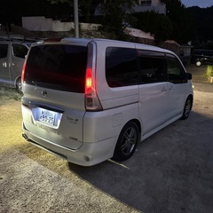 セレナ c25 ライダー　白の画像