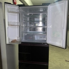 大型冷蔵庫の画像