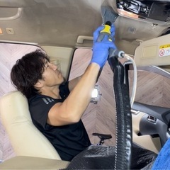 車内清掃作業の画像