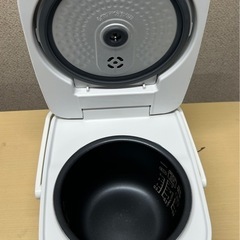 炊飯器 アイリスオーヤマ2017年製の画像
